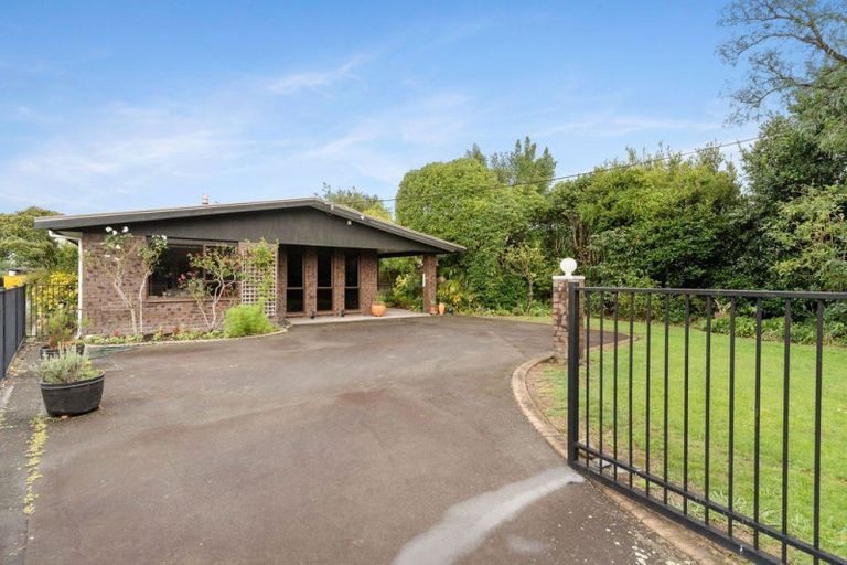 Photo of property in 74 Park Road, Carterton, 5713