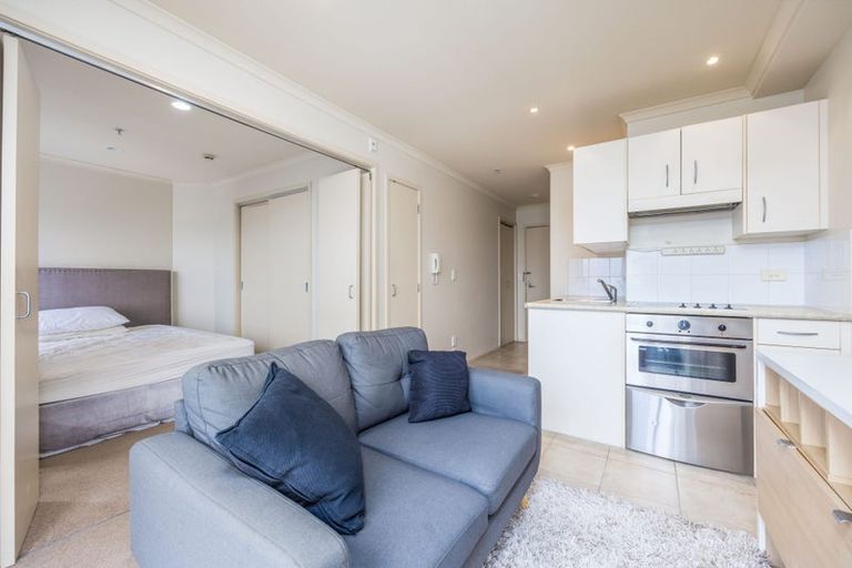 Photo of property in The Rennaissance, 13f/18 Ronwood Avenue, Manukau, Auckland, 2104