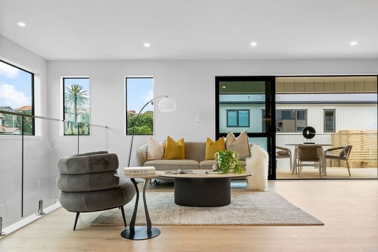 Photo of property in 37 Pinecrest Drive, Gulf Harbour, Whangaparaoa, 0930