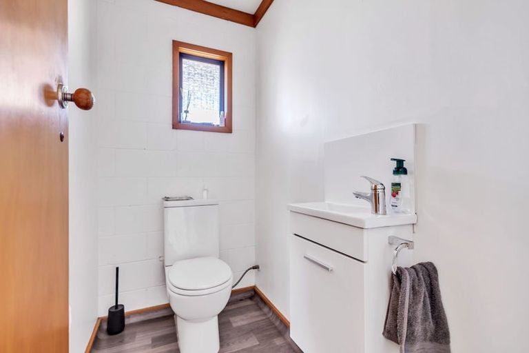 Photo of property in 44 Park Lane, Waitara, 4320