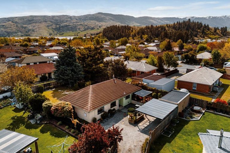 Photo of property in 16 Cairnmuir Crescent, Cromwell, 9310