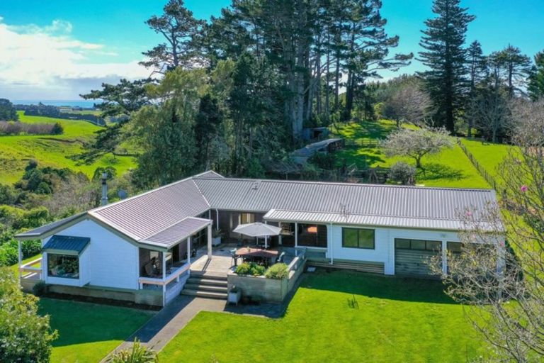 Photo of property in 328 Henwood Road, Hillsborough, New Plymouth, 4372
