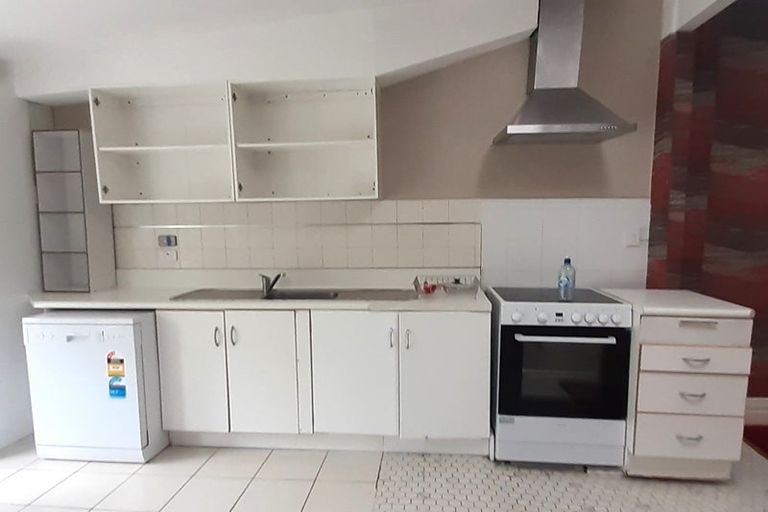 Photo of property in 6-10 Mudges Terrace, Newtown, Wellington, 6021