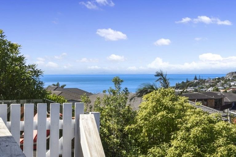 Photo of property in 1209 Whangaparaoa Road, Gulf Harbour, Whangaparaoa, 0930