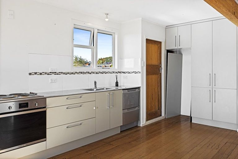 Photo of property in 5e Pembroke Street, Westown, New Plymouth, 4310