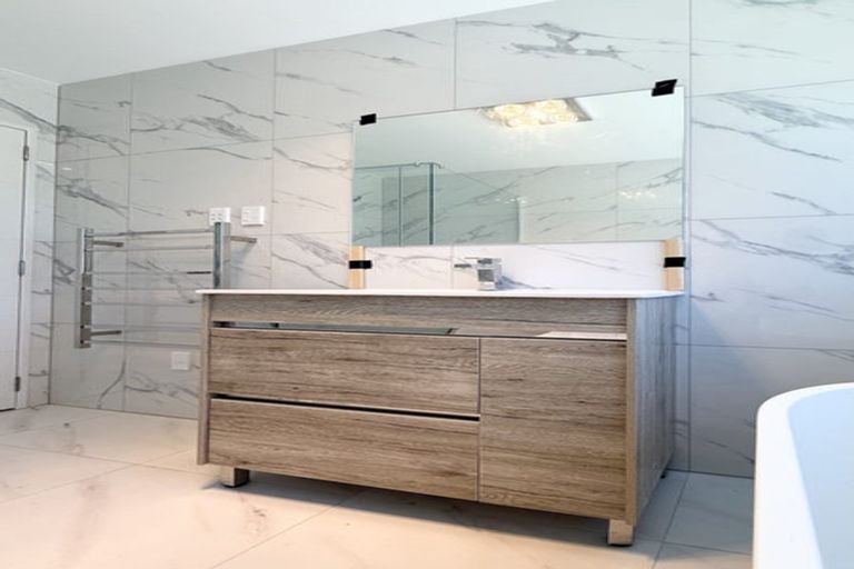 Photo of property in 23 Minerva Avenue, Helensville, 0800