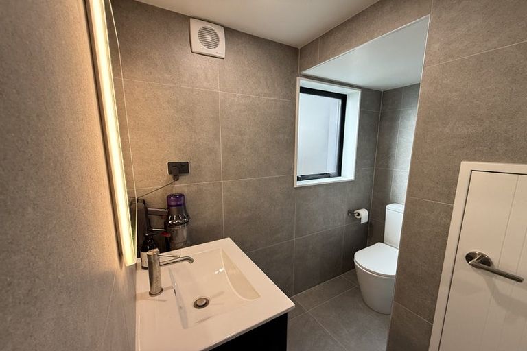 Photo of property in 1/9 Kamaka Road, Mangere Bridge, Auckland, 2022