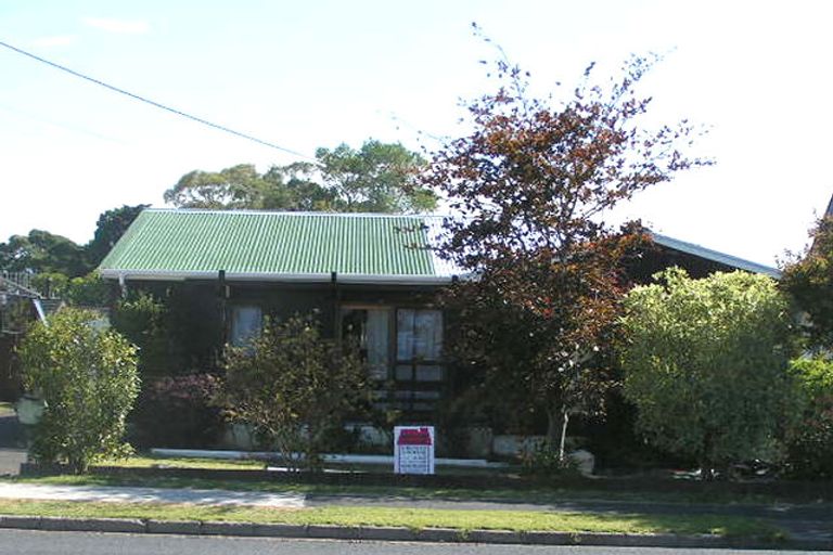 Photo of property in 72 Forrest Hill Road, Forrest Hill, Auckland, 0620