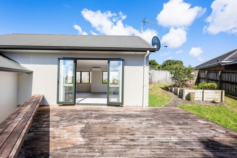 Photo of property in 8a Stembridge Avenue, Pukekohe, 2120