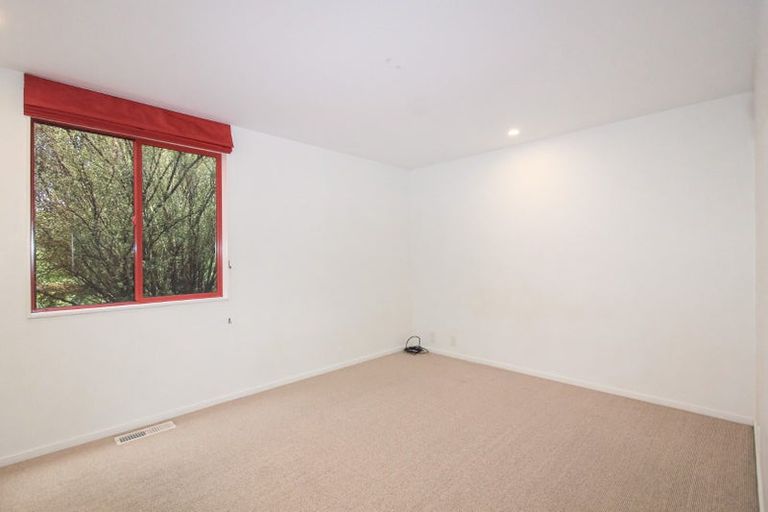 Photo of property in 8 Albemarle Road, Northland, Wellington, 6012