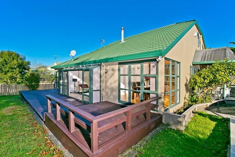 Photo of property in 18 Wineberry Place, Albany, Auckland, 0632