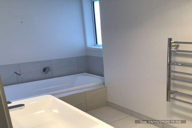 Photo of property in 11 Manawaroa Close, Grandview Heights, Hamilton, 3200