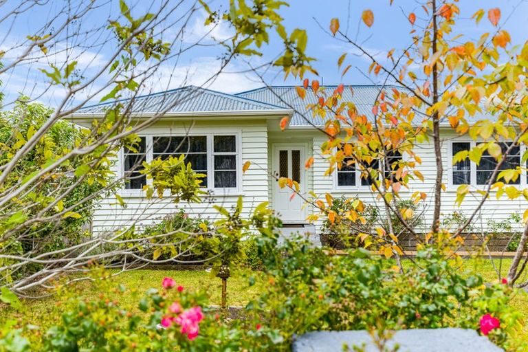 Photo of property in 9 Best Street, Wainuiomata, Lower Hutt, 5014