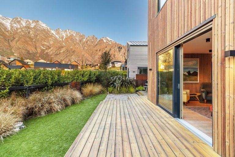 Photo of property in 4 Soudley Court, Jacks Point, Queenstown, 9371