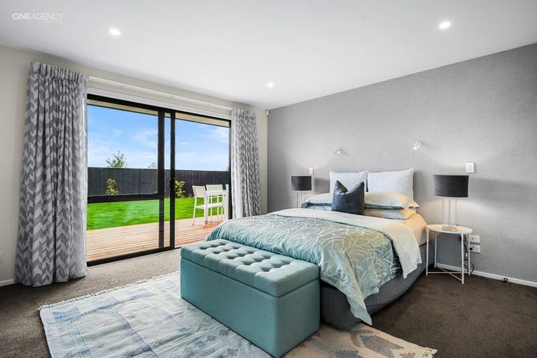 Photo of property in 7 Oakville Close, Rangiora, 7400