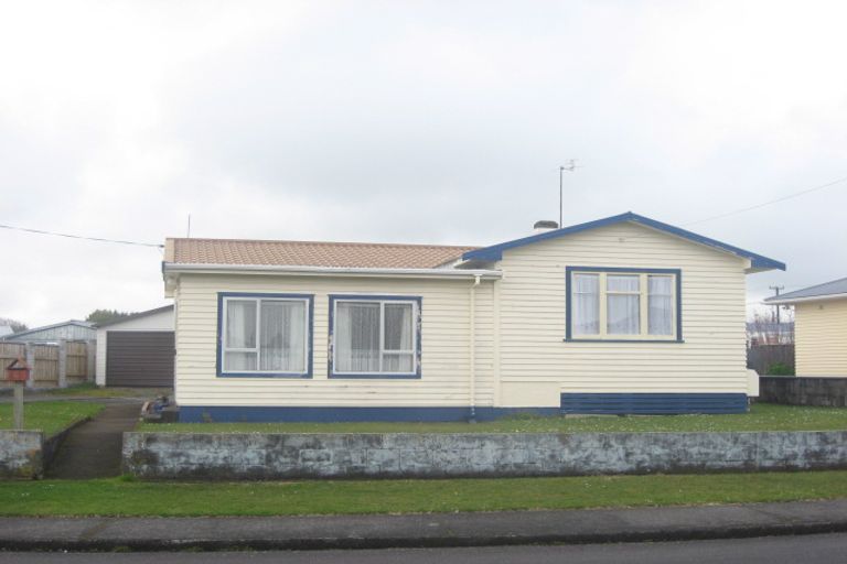 Photo of property in 6 Rata Street, Upper Vogeltown, New Plymouth, 4310
