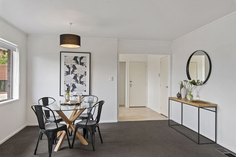 Photo of property in 1/41 Shanaway Rise, Hillcrest, Auckland, 0627