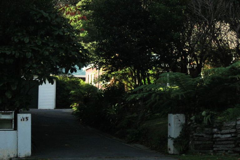 Photo of property in 115 Kamahi Street, Stokes Valley, Lower Hutt, 5019