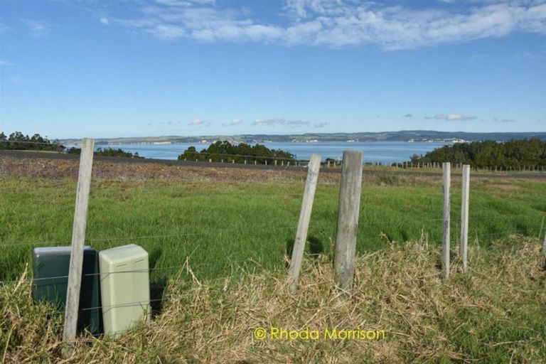 Photo of property in 9 Te Wairoa Lane, Tinopai, Matakohe, 0593