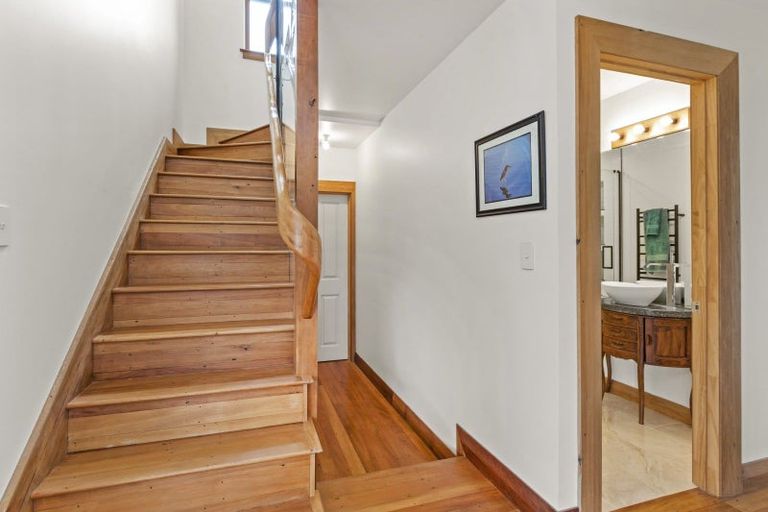 Photo of property in 3 Nikau Park, Raglan, 3225