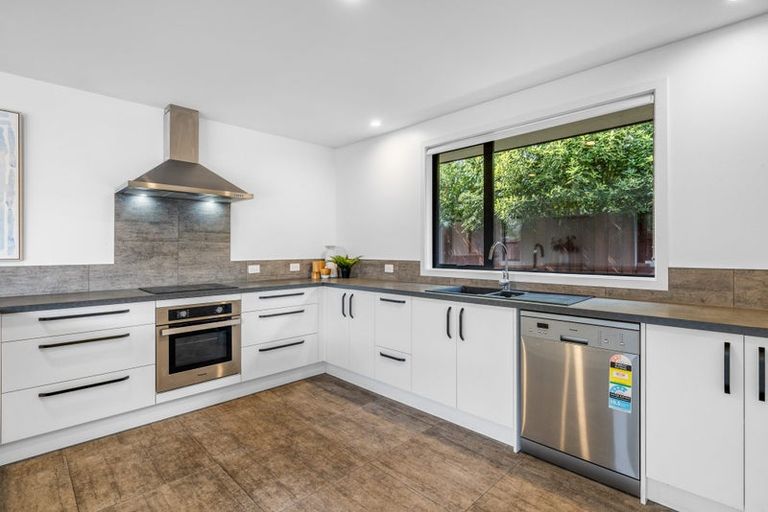 Photo of property in 75b Vivian Street, Burwood, Christchurch, 8083