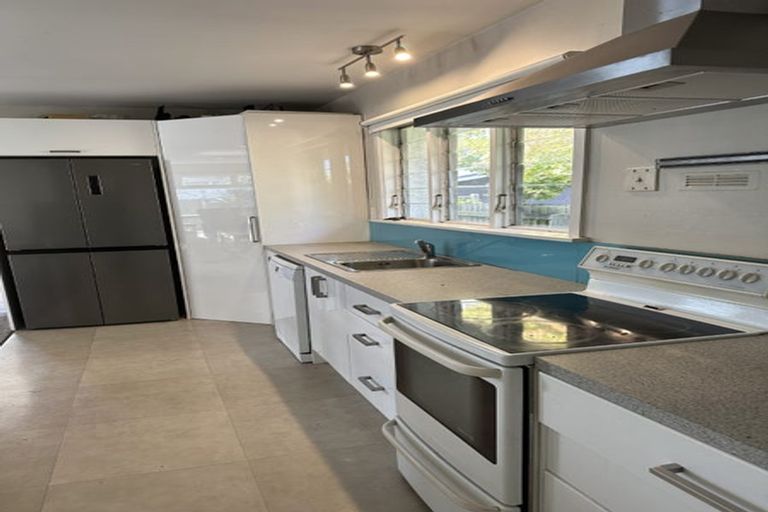 Photo of property in 228 Avonhead Road, Avonhead, Christchurch, 8042