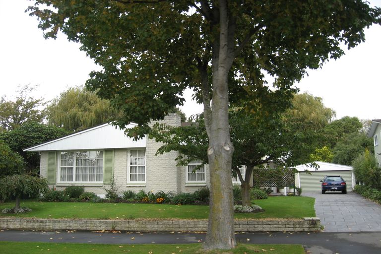 Photo of property in 63 Parkstone Avenue, Ilam, Christchurch, 8041