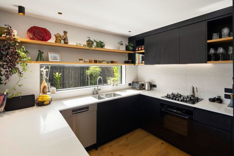 Photo of property in 32a Marnane Terrace, St Andrews, Hamilton, 3200