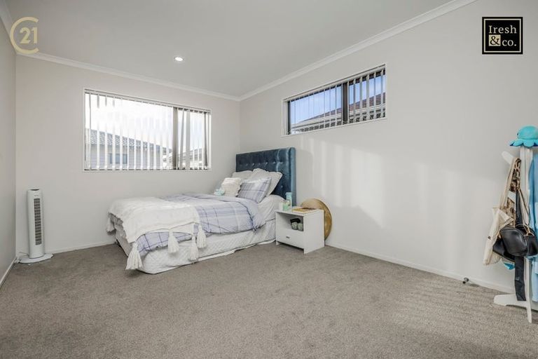 Photo of property in 56b Cambridge Terrace, Papatoetoe, Auckland, 2025