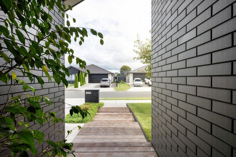 Photo of property in 11 Ruru Street, Cambridge, 3434