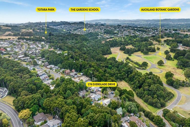 Photo of property in 178 Everglade Drive, Totara Heights, Auckland, 2105