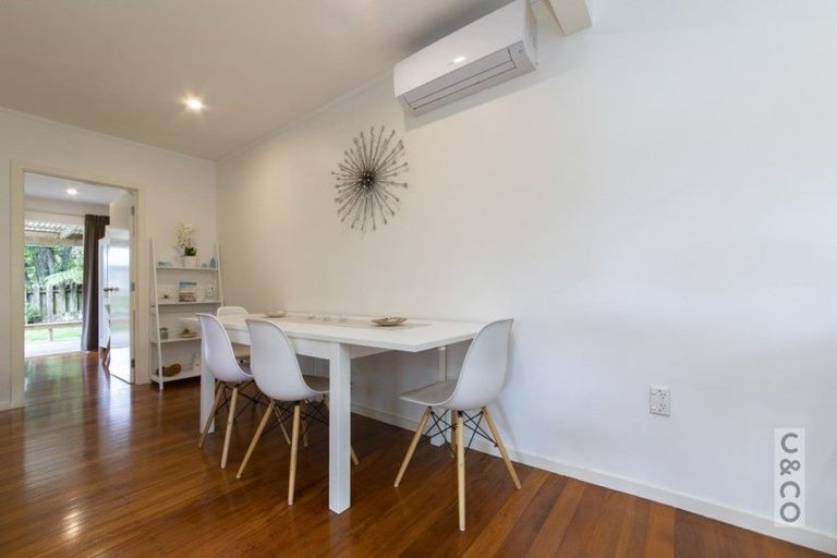 Photo of property in 43 Cambridge Road, Riverhead, 0820