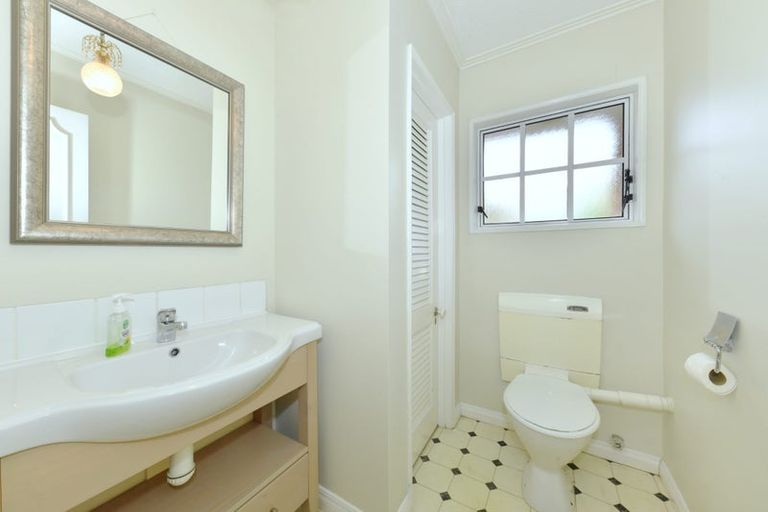 Photo of property in 11 Guinness Crescent, Ilam, Christchurch, 8041