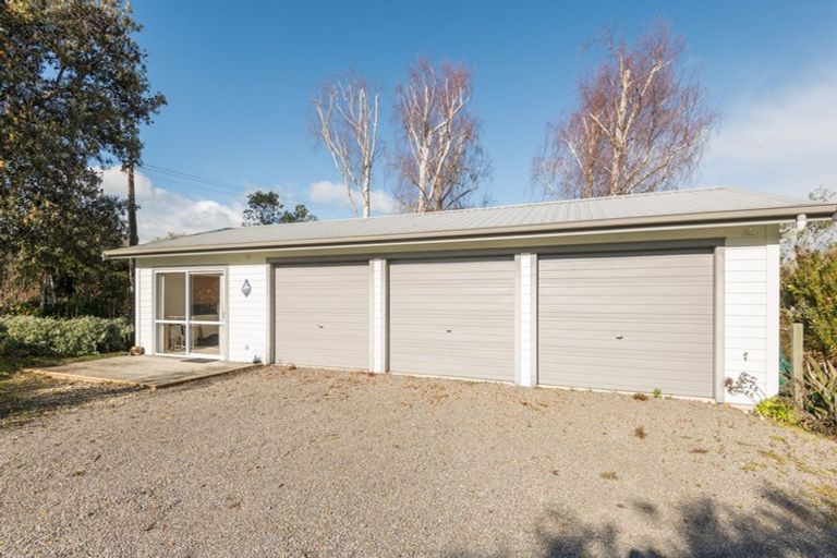Photo of property in 17 Marriages Road, Tasman, Upper Moutere, 7173