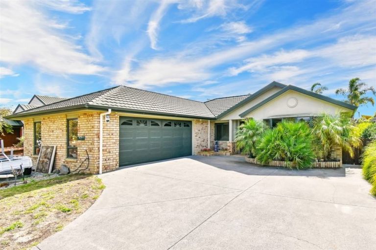Photo of property in 15 Sunset Drive, Pukekohe, 2120