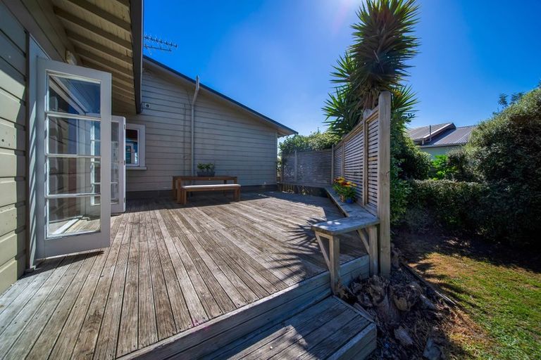 Photo of property in 2 Galt Street, Hawera, 4610