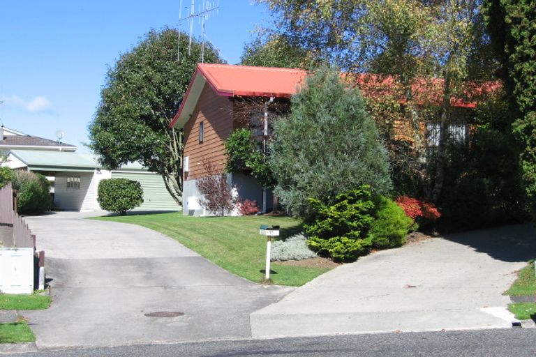 Photo of property in 11 Matipo Place, Tokoroa, 3420