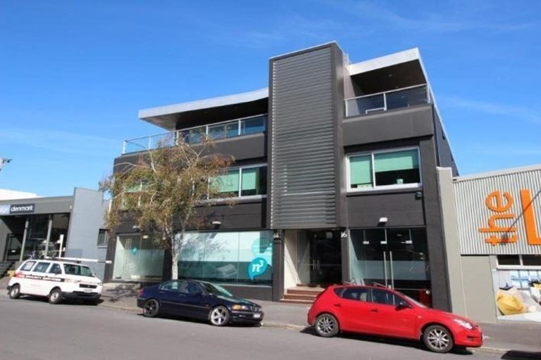 Photo of property in 14 Maidstone Place, Oteha, Auckland, 0632