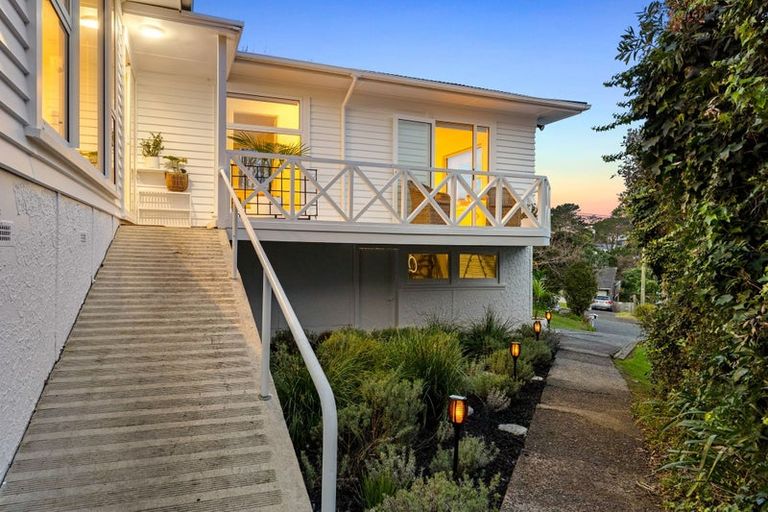 Photo of property in 37 Neptune Avenue, Beach Haven, Auckland, 0626