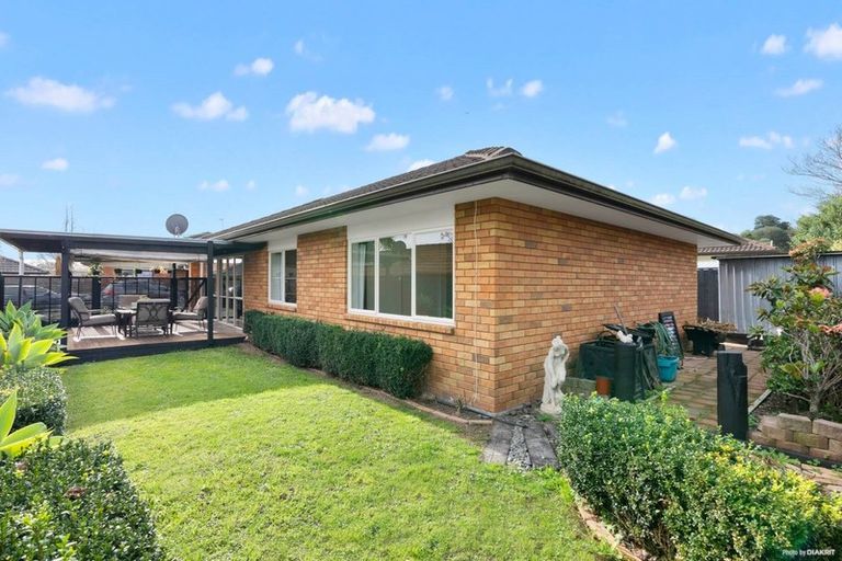 Photo of property in 12 Emmerdale Avenue, Papakura, 2110
