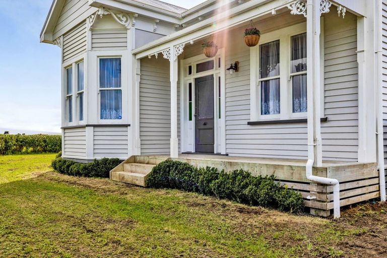 Photo of property in 5317 Mountain Road, Eltham, 4398