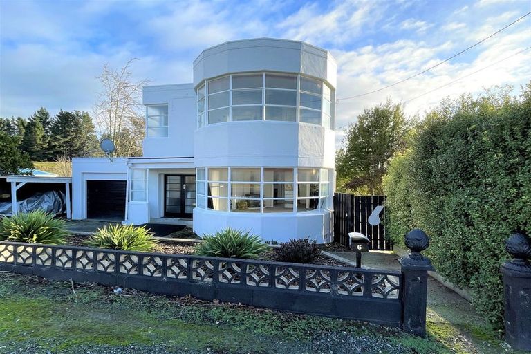 Photo of property in 6 Cossens Street, Balclutha, 9230