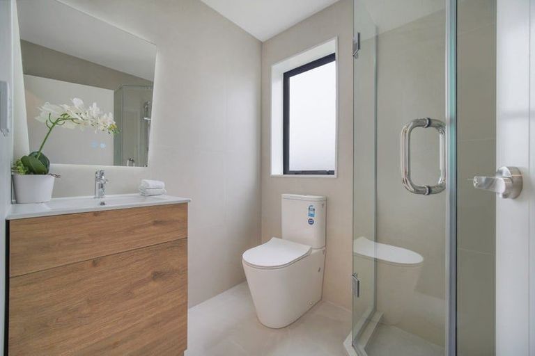 Photo of property in 59 Golf Road, New Lynn, Auckland, 0600