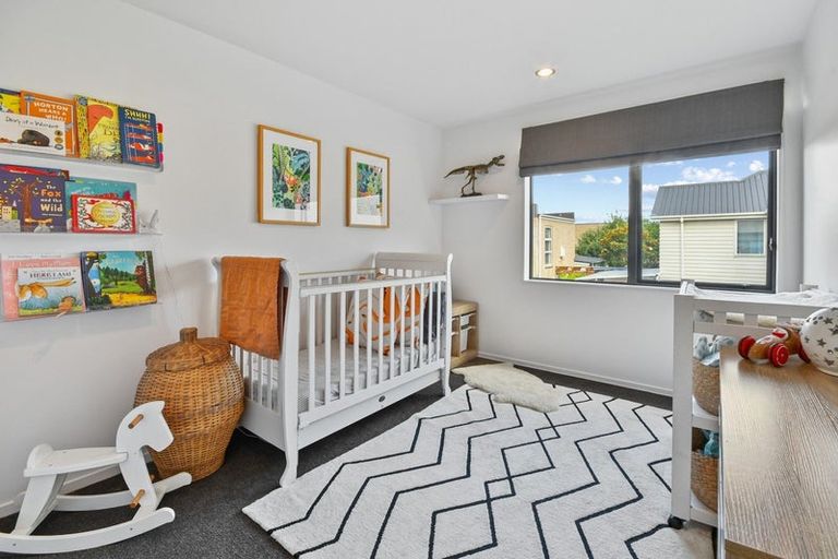 Photo of property in 25 Popokatea Drive, Takanini, 2112