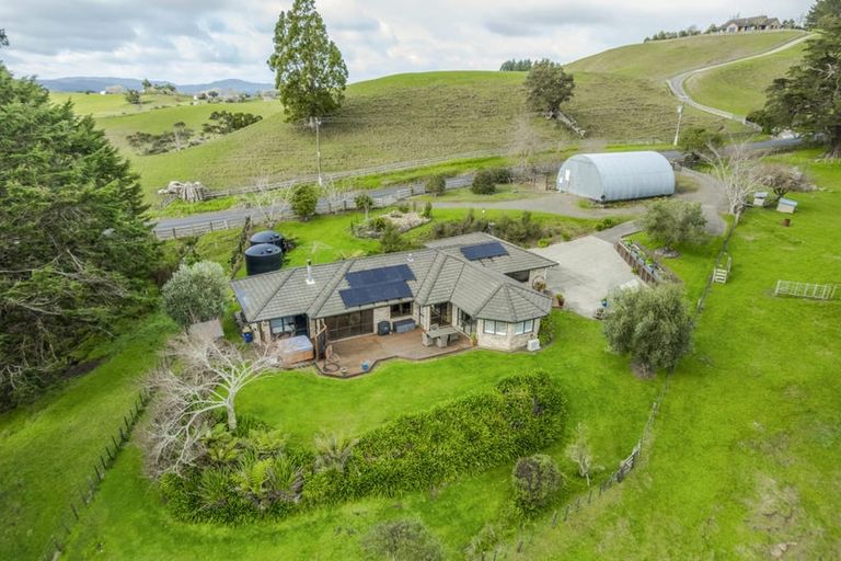 Photo of property in 42 Middleton Road, Hunua, Papakura, 2583