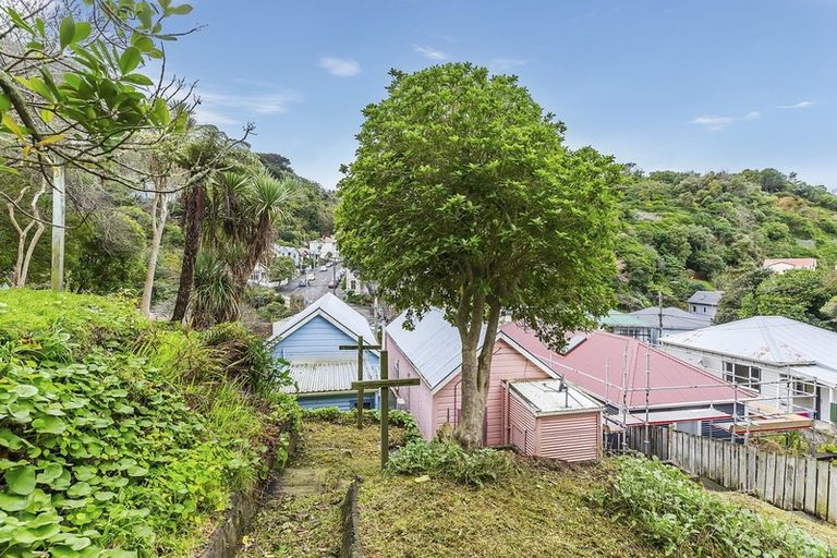 Photo of property in 207 Aro Street, Aro Valley, Wellington, 6021