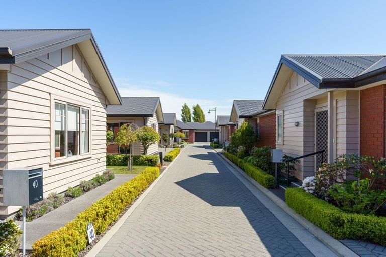 Photo of property in 37 Streamside Court, Woolston, Christchurch, 8062