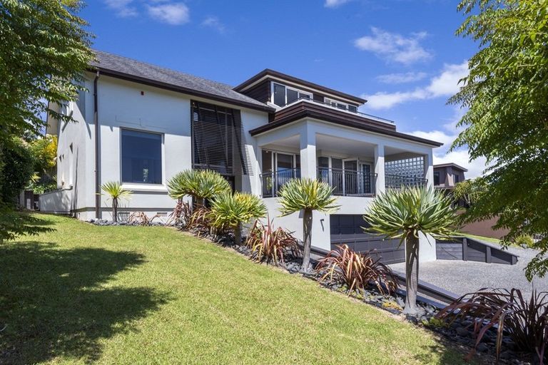 Photo of property in 4a Cleary Terrace, Cockle Bay, Auckland, 2014