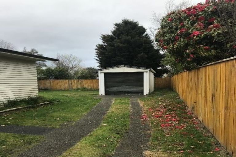 Photo of property in 98 Te Rangitautahanga Road, Turangi, 3334