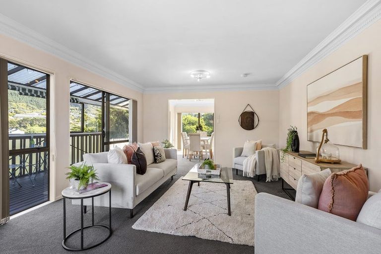 Photo of property in 20 Zande Terrace, Tawa, Wellington, 5028